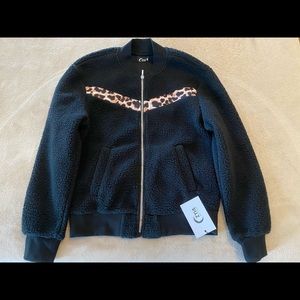 NWT Zyia Leopard Flying V Fleece Jacket
